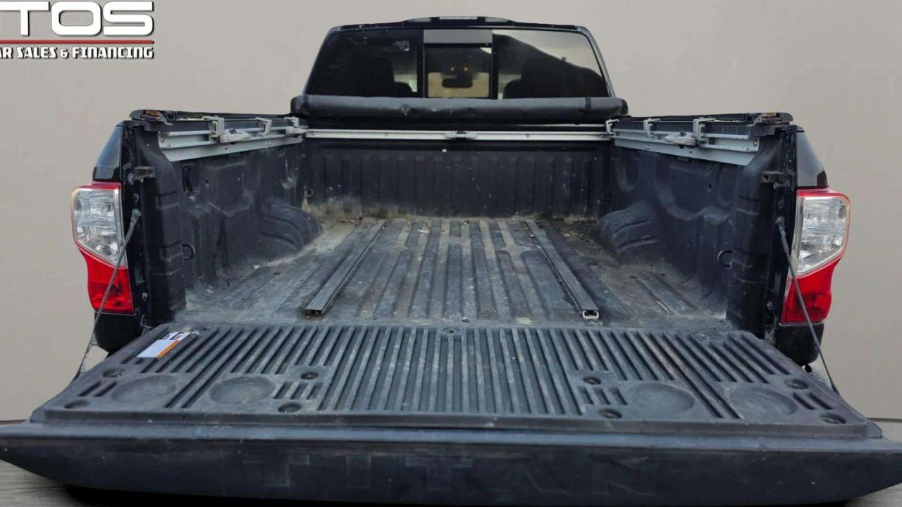 2018 Nissan Titan 4X4 CREW CAB PRO-4X - Photo #23