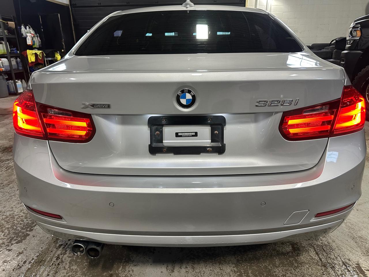 2013 BMW 3 Series 328i xDrive | SUNROOF | HEATED SEATS | BLUETOTH Photo