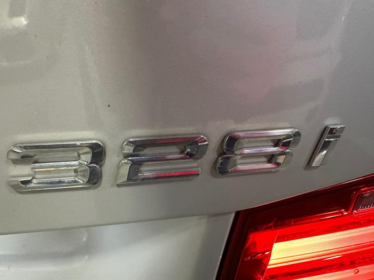 2013 BMW 3 Series 328i xDrive | SUNROOF | HEATED SEATS | BLUETOTH - Photo #13