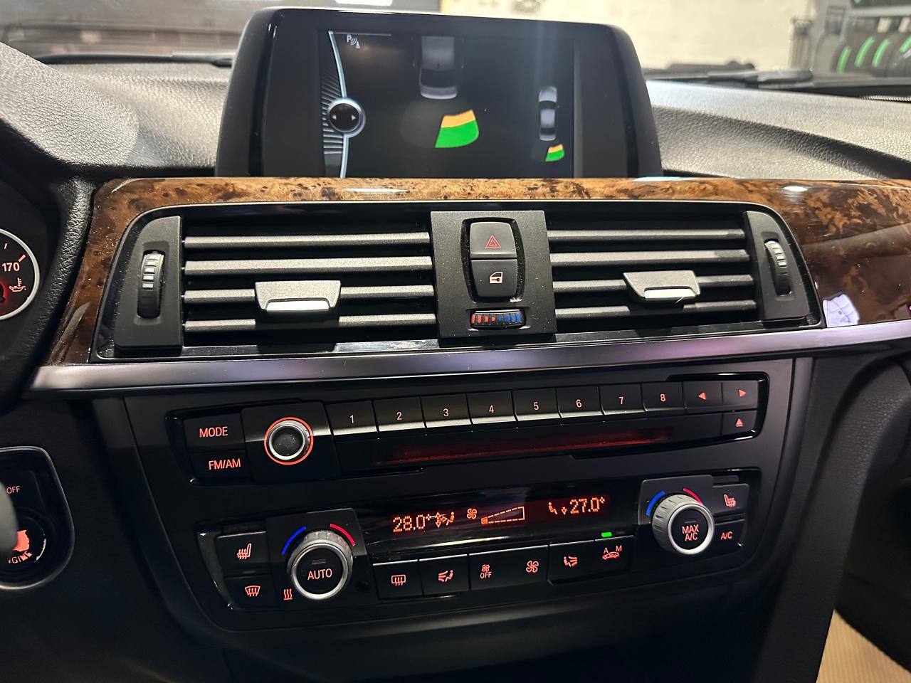 2013 BMW 3 Series 328i xDrive | SUNROOF | HEATED SEATS | BLUETOTH - Photo #22