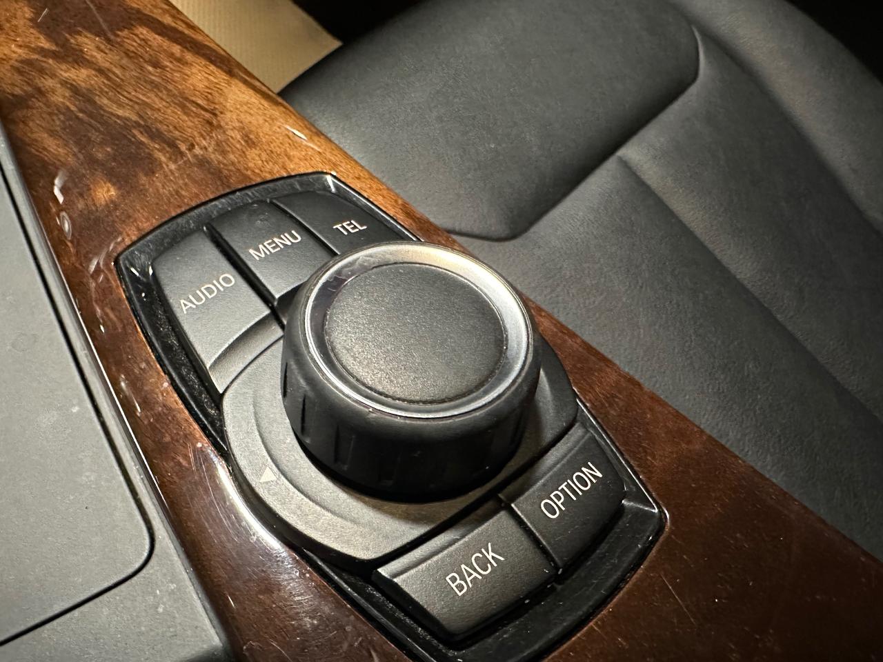 2013 BMW 3 Series 328i xDrive | SUNROOF | HEATED SEATS | BLUETOTH - Photo #30