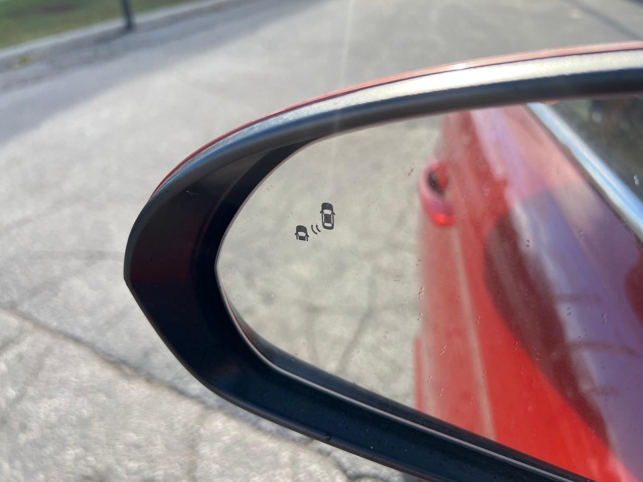 2017 Hyundai Elantra Sport Tech NO ACCIDENTS HEATED SEATS & STEERING Photo