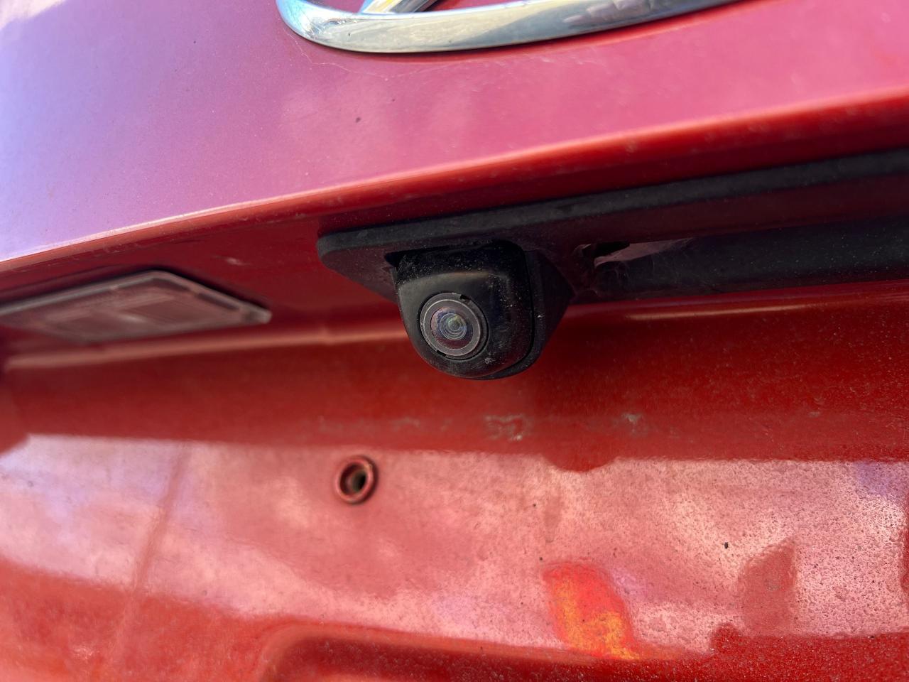 2017 Hyundai Elantra Sport Tech NO ACCIDENTS HEATED SEATS & STEERING Photo