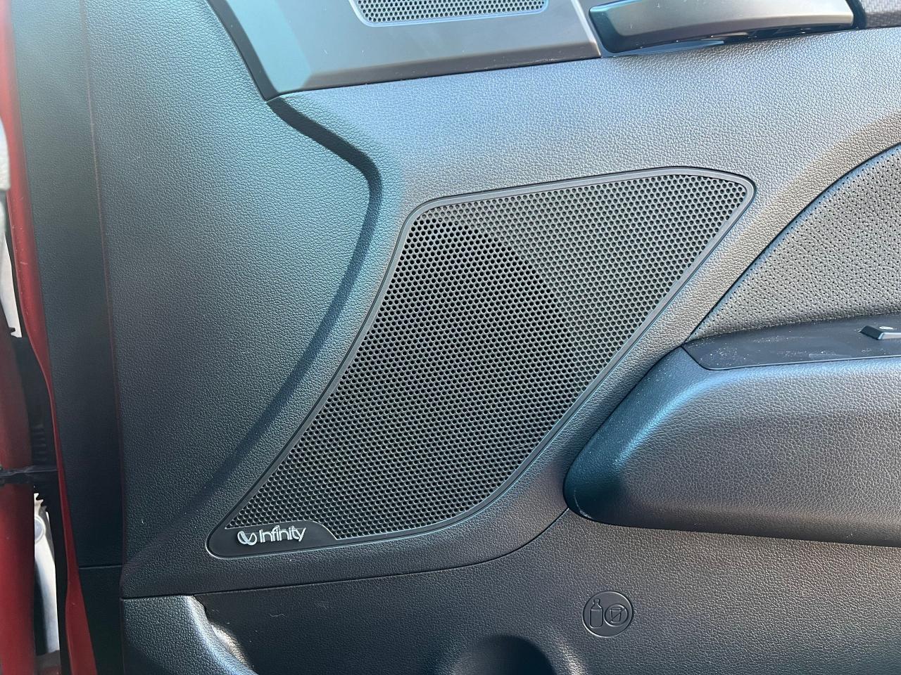 2017 Hyundai Elantra Sport Tech NO ACCIDENTS HEATED SEATS & STEERING Photo