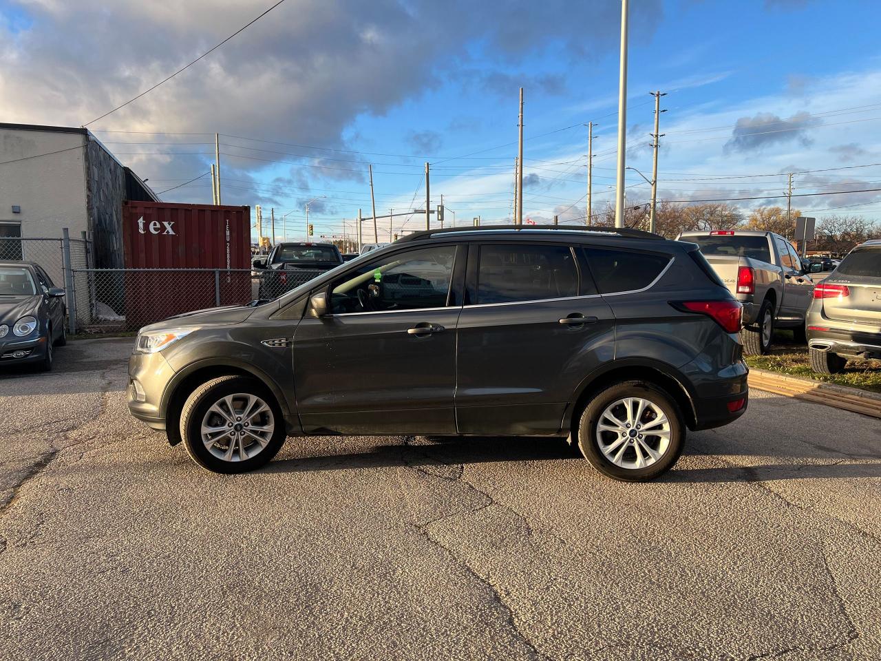 2019 Ford Escape SEL 4WD NO ACCIDENTS HEATED SEATS APPLE CARPLAY Photo