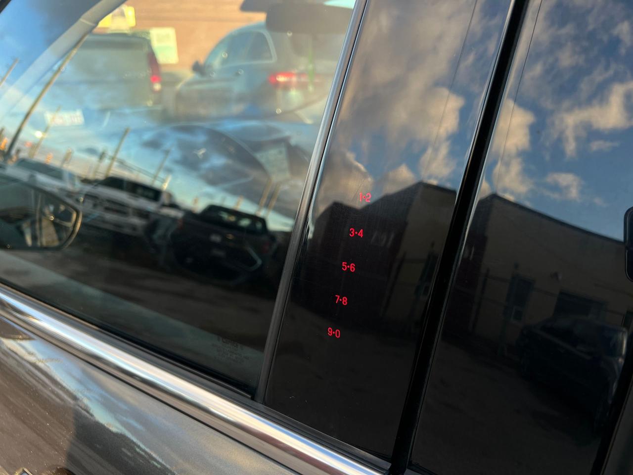 2019 Ford Escape SEL 4WD NO ACCIDENTS HEATED SEATS APPLE CARPLAY Photo