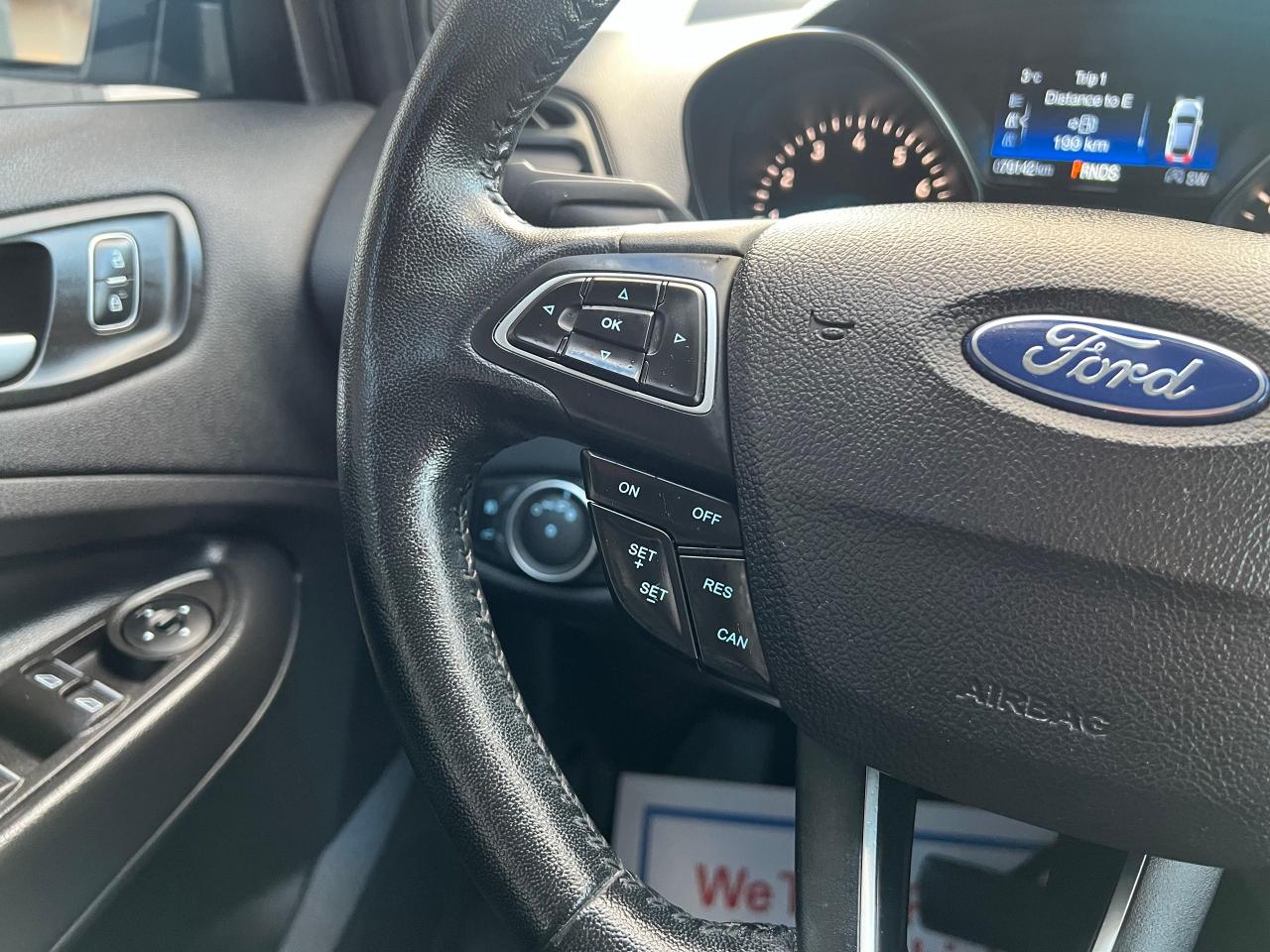 2019 Ford Escape SEL 4WD NO ACCIDENTS HEATED SEATS APPLE CARPLAY Photo