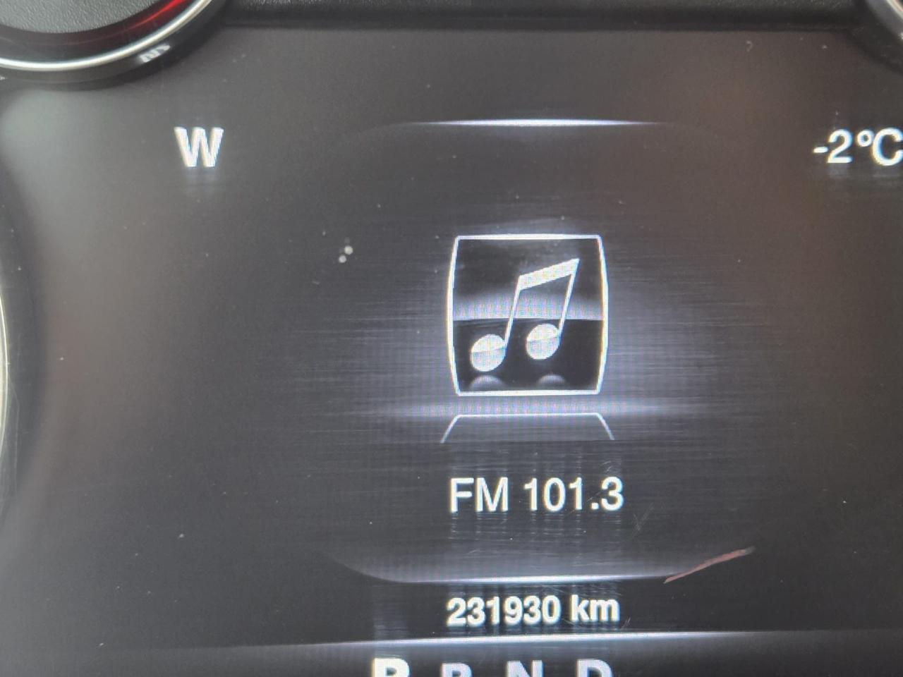 2019 RAM 1500 Classic WARLOCK, BLACK WHEELS, CREW, SCREEN, CERTIFIED - Photo #15