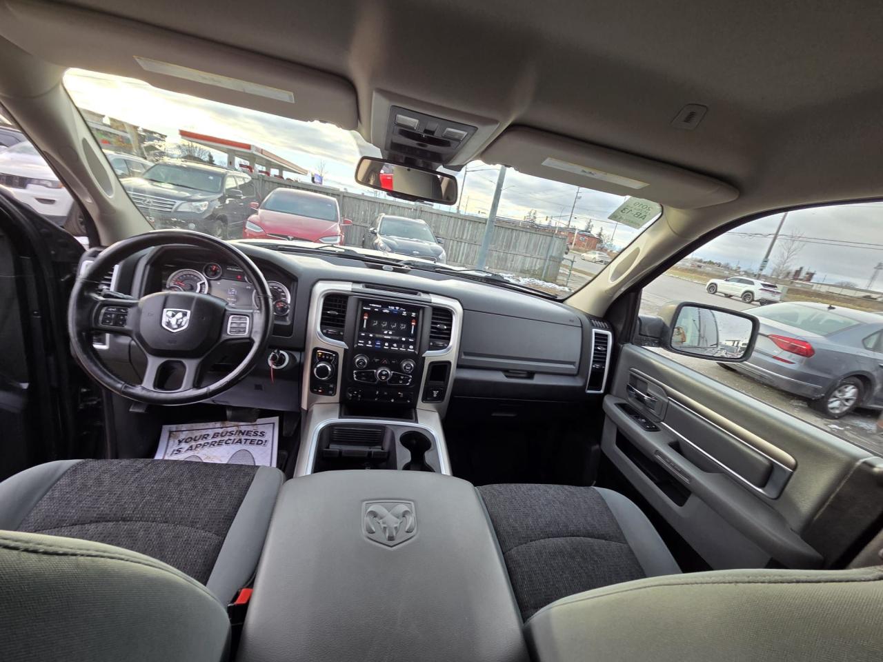 2019 RAM 1500 Classic WARLOCK, BLACK WHEELS, CREW, SCREEN, CERTIFIED - Photo #10