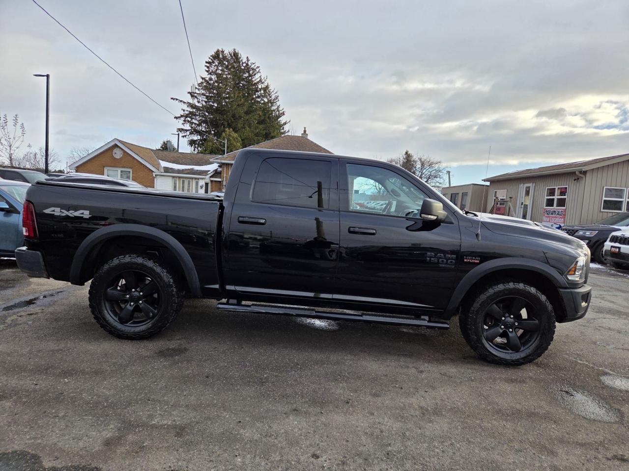 2019 RAM 1500 Classic WARLOCK, BLACK WHEELS, CREW, SCREEN, CERTIFIED - Photo #6