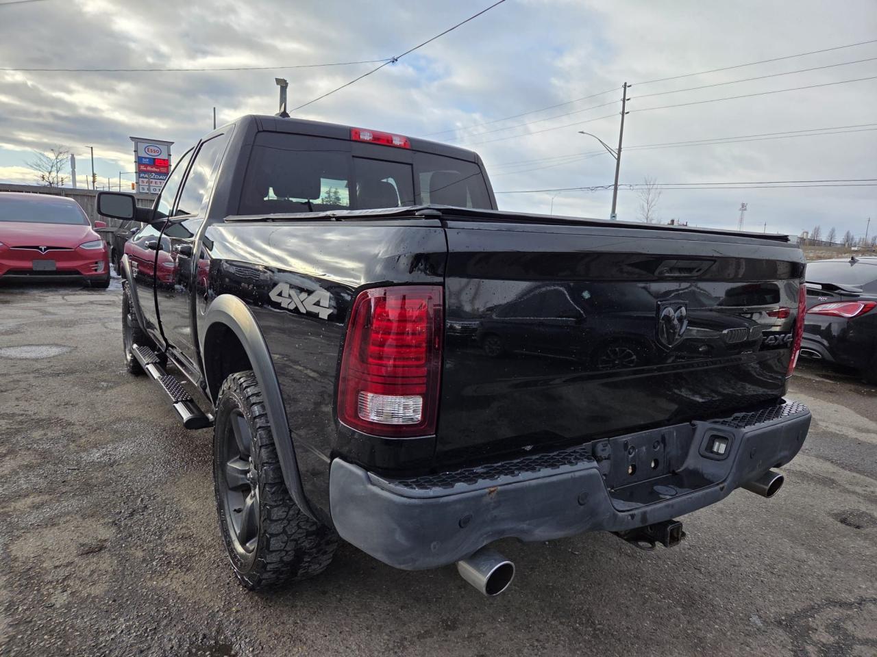 2019 RAM 1500 Classic WARLOCK, BLACK WHEELS, CREW, SCREEN, CERTIFIED Photo2