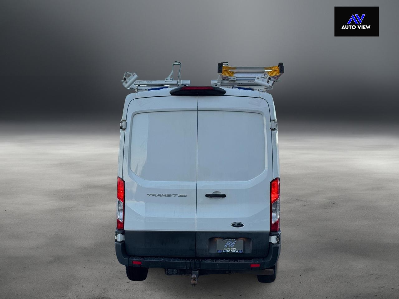 2020 Ford Transit Cargo Van 130" WB MED ROOF **WELL SERVICED** - Photo #7