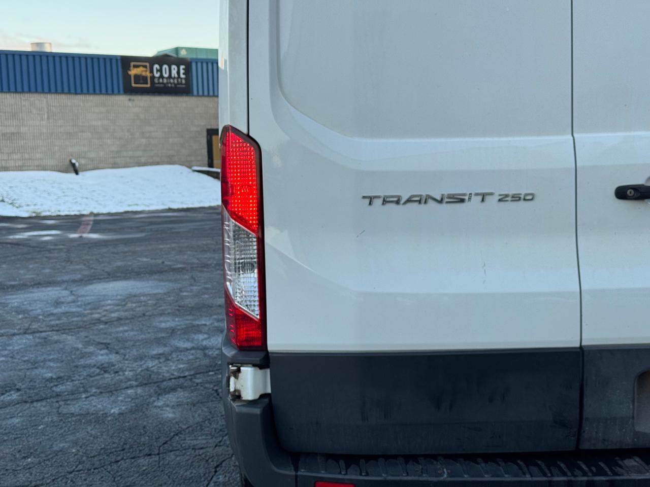 2020 Ford Transit Cargo Van 130" WB MED ROOF **WELL SERVICED** - Photo #15