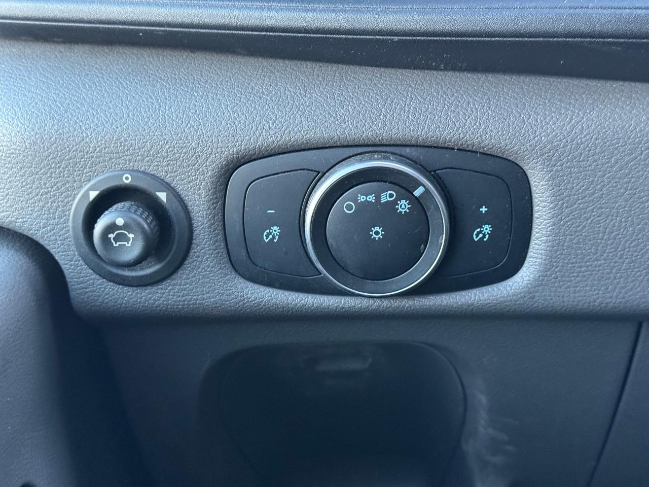 2020 Ford Transit Cargo Van 130" WB MED ROOF **WELL SERVICED** - Photo #25