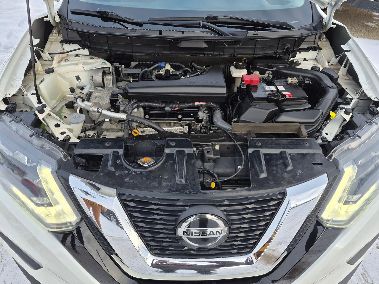 2018 Nissan Rogue SV AWD Htd Seats, Remote Start, Blindspot Det - Photo #5