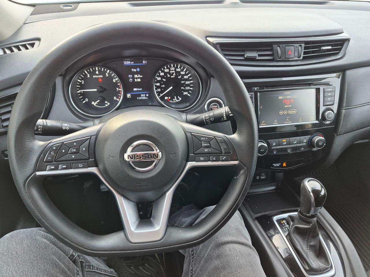 2018 Nissan Rogue SV AWD Htd Seats, Remote Start, Blindspot Det - Photo #12