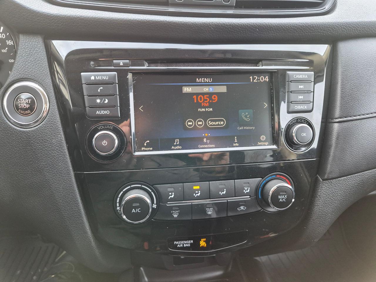 2018 Nissan Rogue SV AWD Htd Seats, Remote Start, Blindspot Det - Photo #20