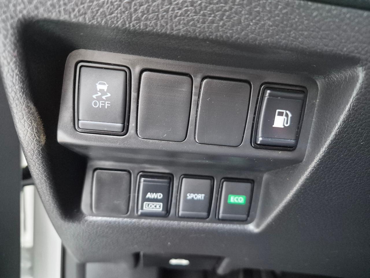 2018 Nissan Rogue SV AWD Htd Seats, Remote Start, Blindspot Det - Photo #24