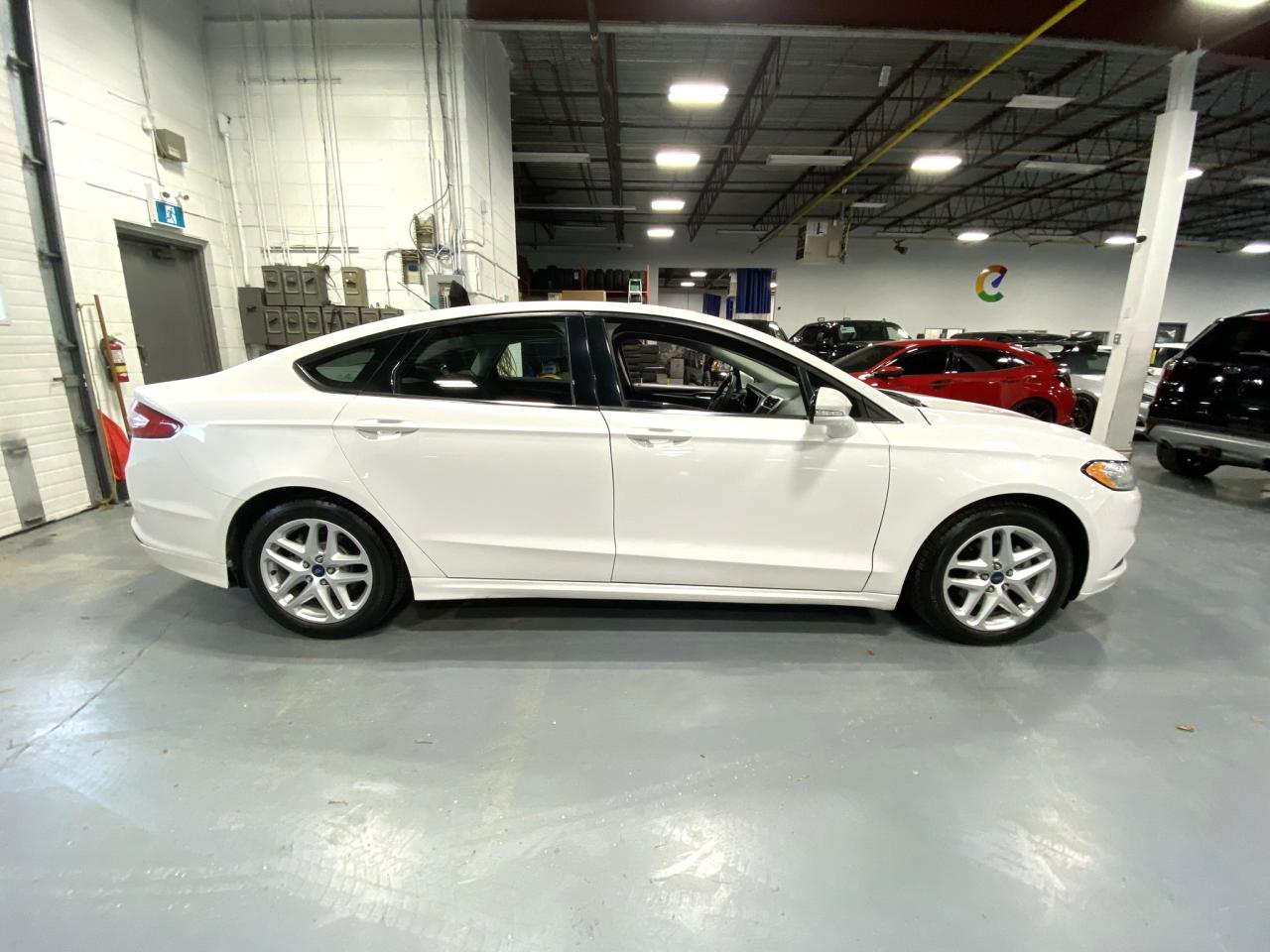 2015 Ford Fusion SE - Photo #6