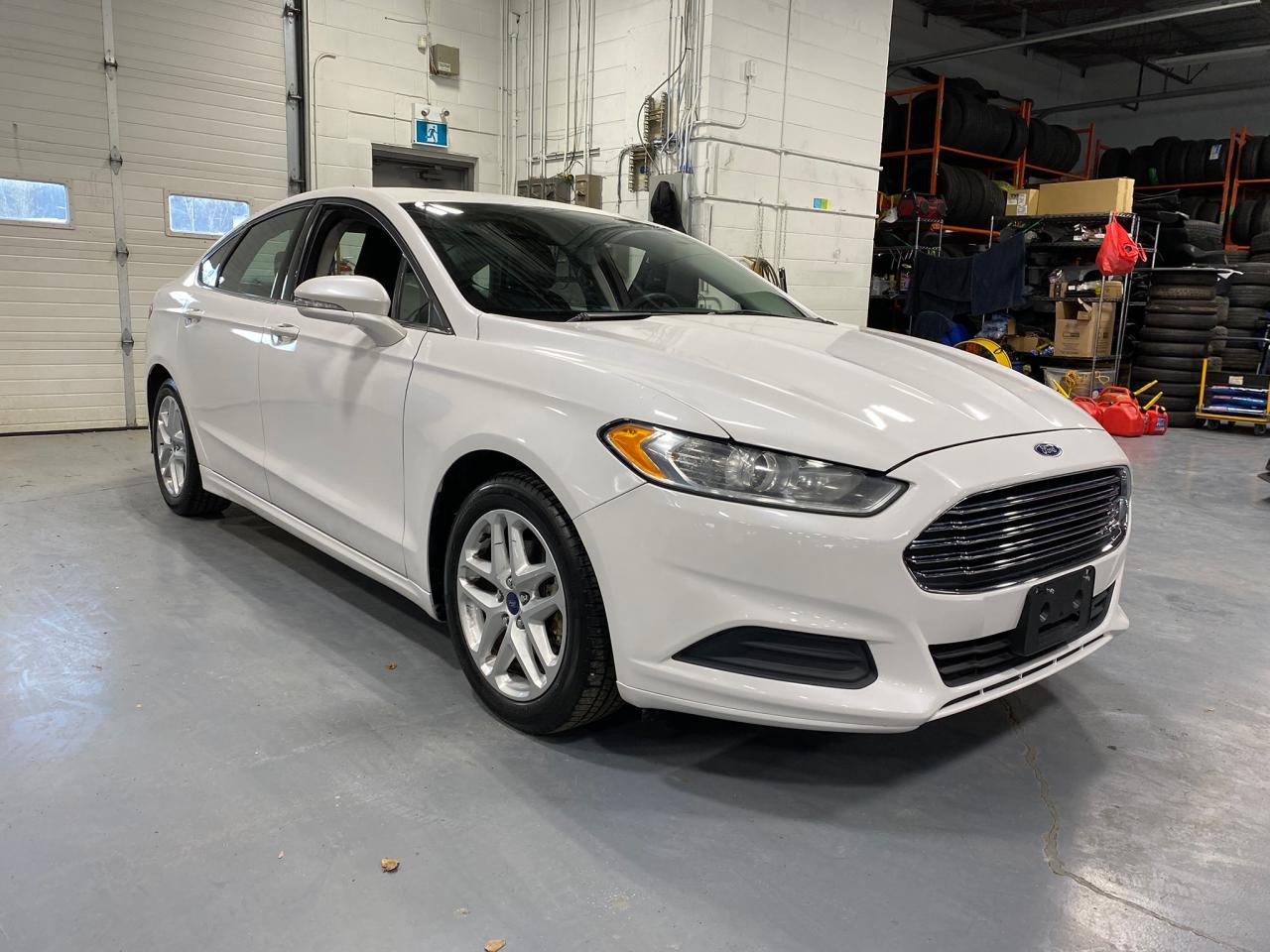 2015 Ford Fusion SE - Photo #7