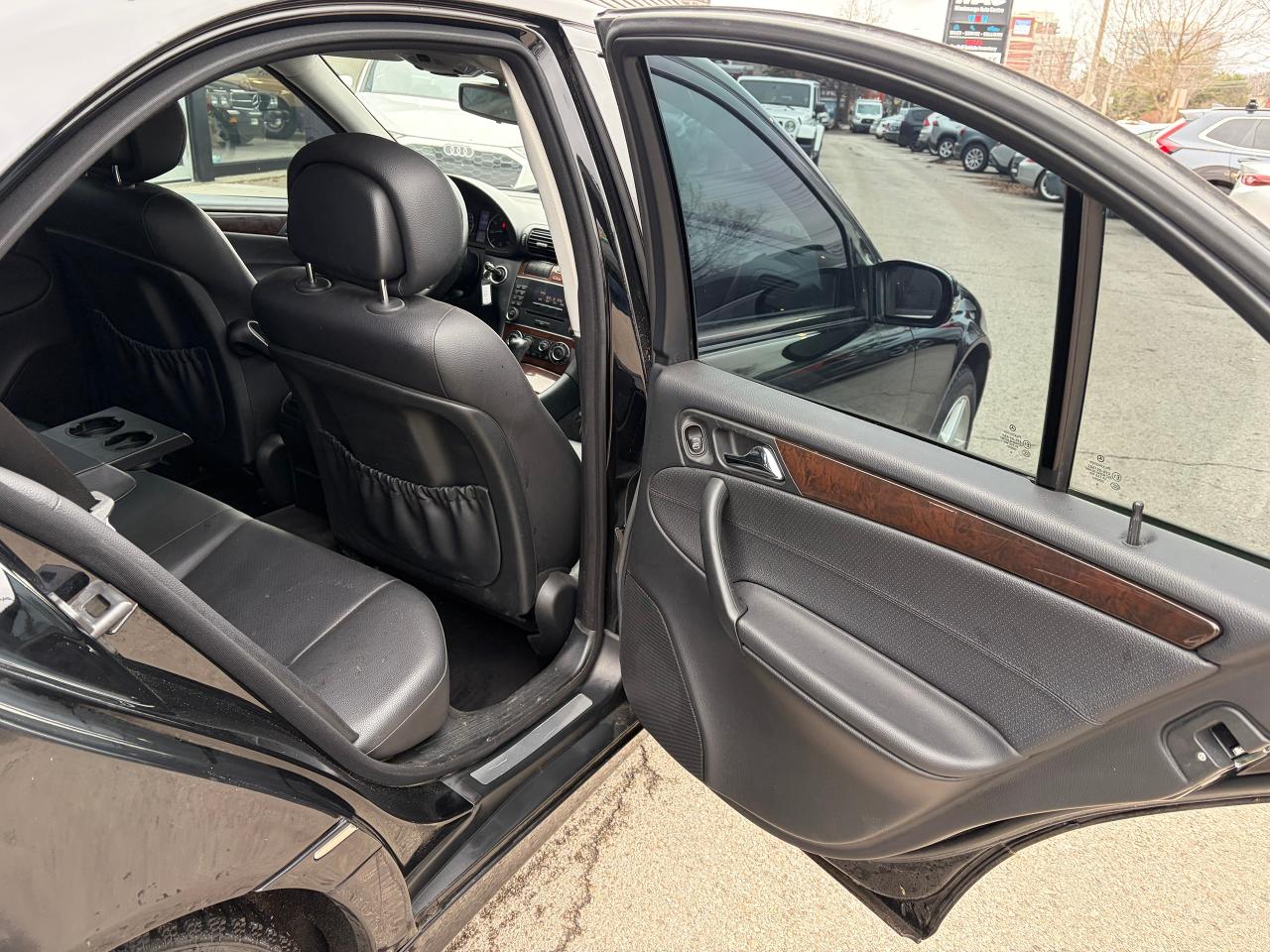 2007 Mercedes-Benz C-Class 2.5L Photo