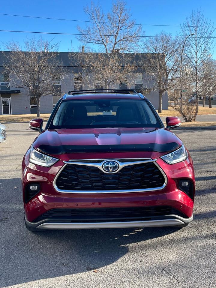 Used 2022 Toyota Highlander Hybrid Limited for sale in Calgary, AB