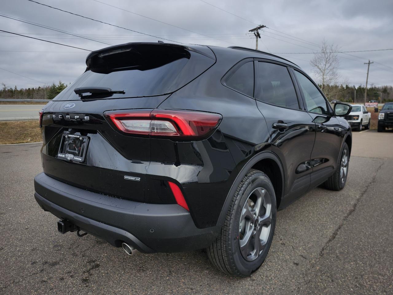 2026 Ford Escape ST-Line Select AWD Photo4