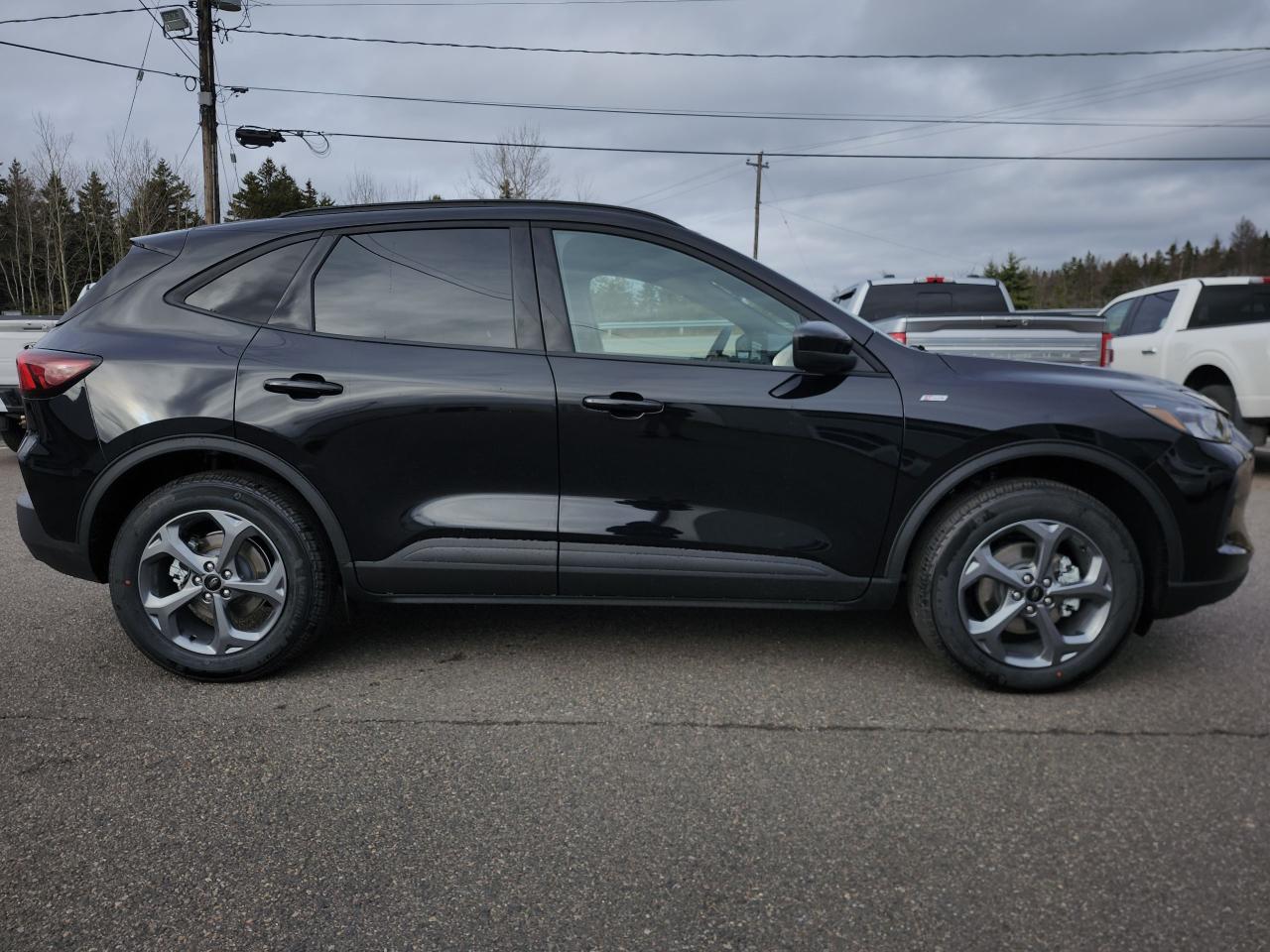 2026 Ford Escape ST-Line Select AWD Photo3