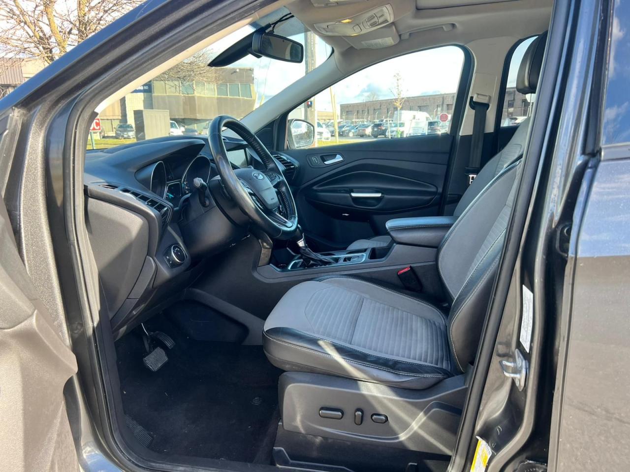 2017 Ford Escape Titanium - Photo #12