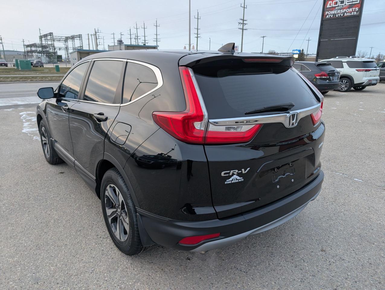 2017 Honda CR-V LX | MB OWNED | GOOD SERVICE RECORDS - Photo #5