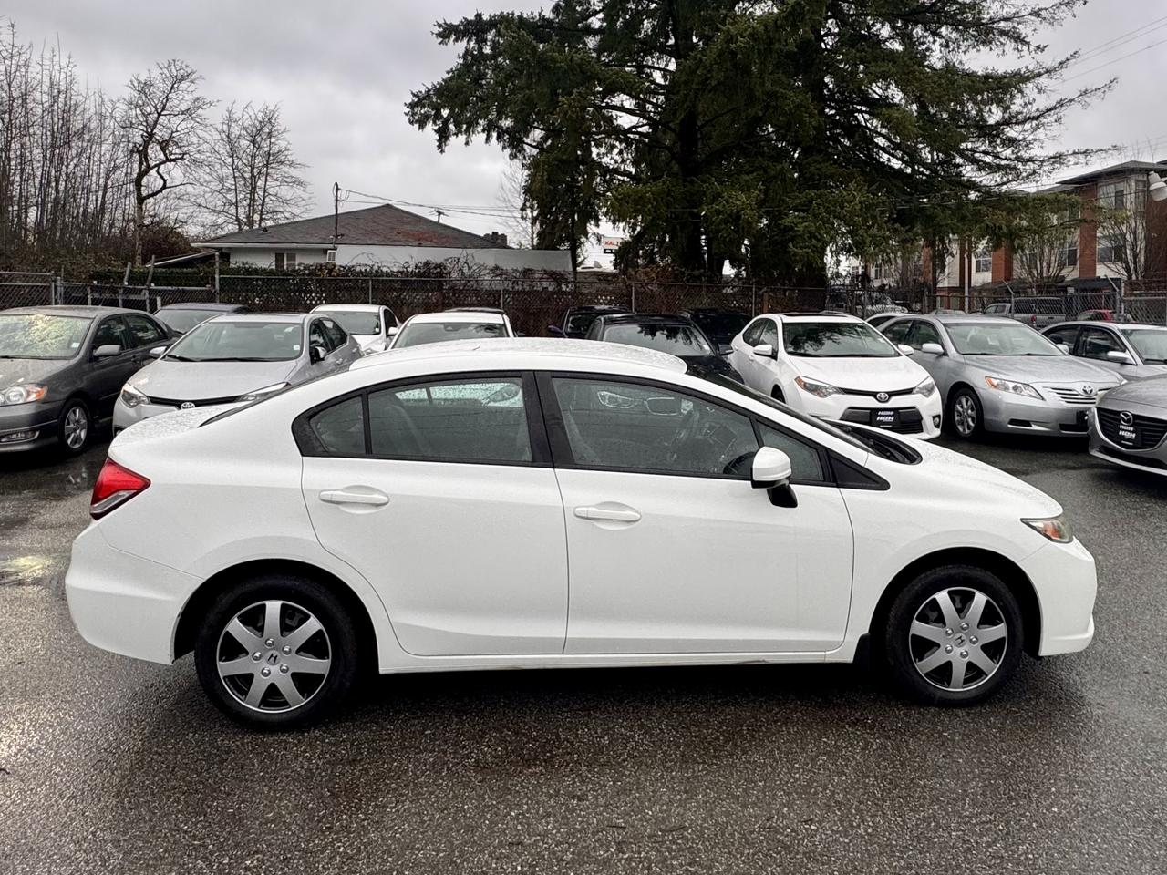 2014 Honda Civic LX FINANCING AVAILABLE Photo4