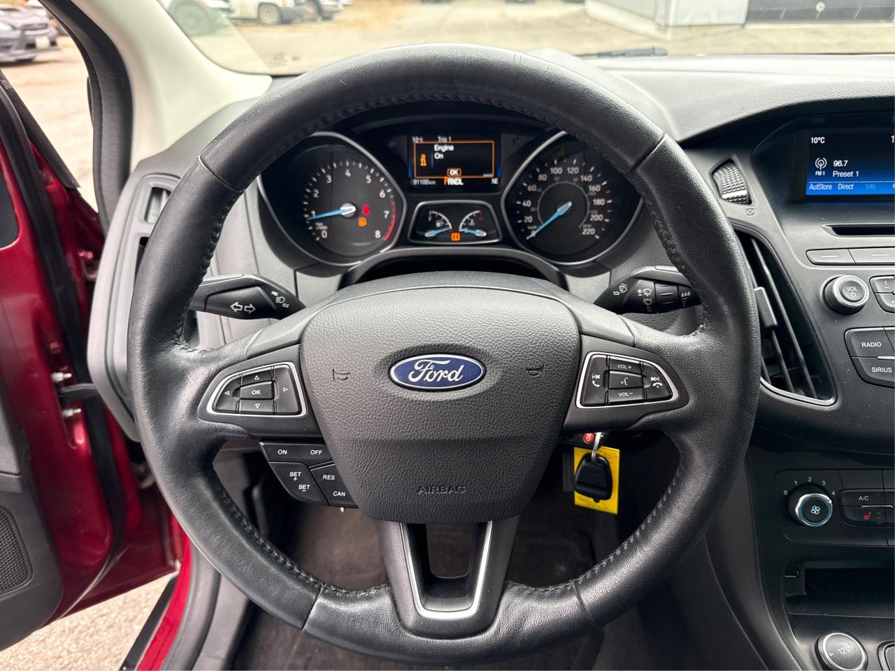 2017 Ford Focus SE - Photo #12