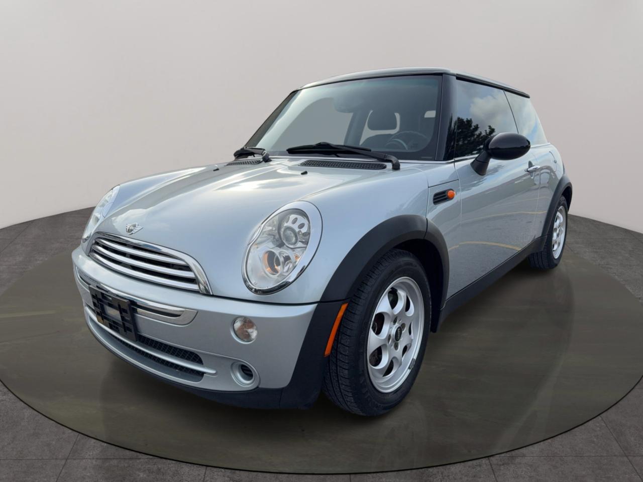 2005 MINI Cooper Hardtop 2dr Cpe Photo