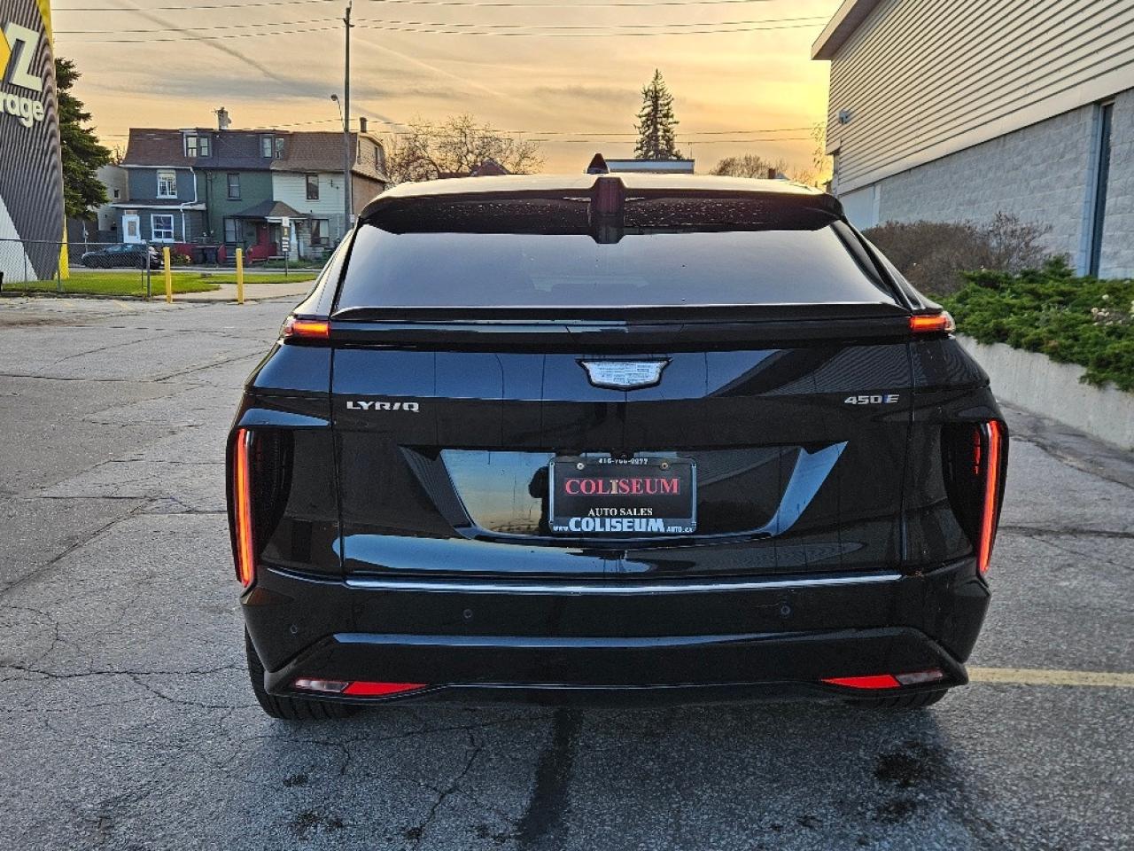 2024 Cadillac LYRIQ TECH-ELECTRIC-500KM RANGE-LEATHER-PANO ROOF Photo