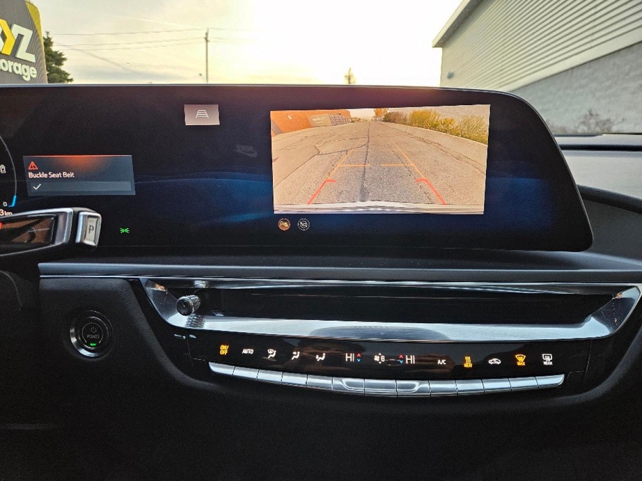 2024 Cadillac LYRIQ TECH-ELECTRIC-500KM RANGE-LEATHER-PANO ROOF Photo