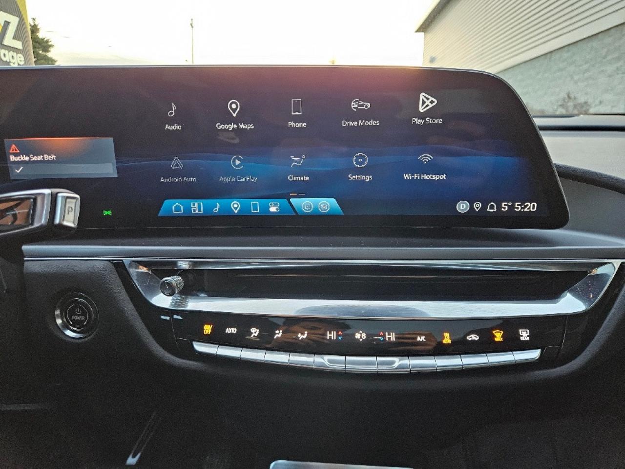 2024 Cadillac LYRIQ TECH-ELECTRIC-500KM RANGE-LEATHER-PANO ROOF Photo