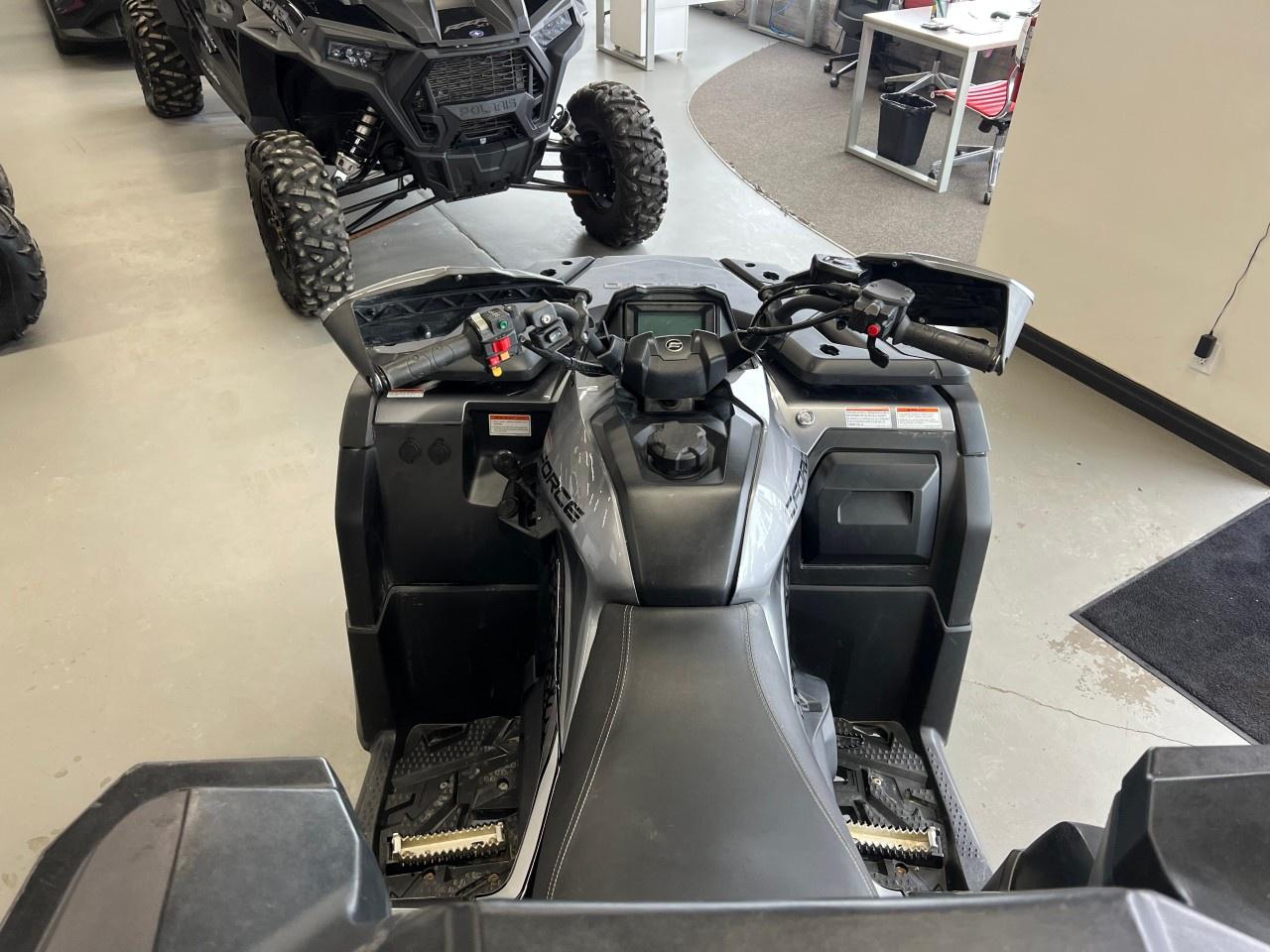 2021 CFMOTO CFORCE 800  Photo