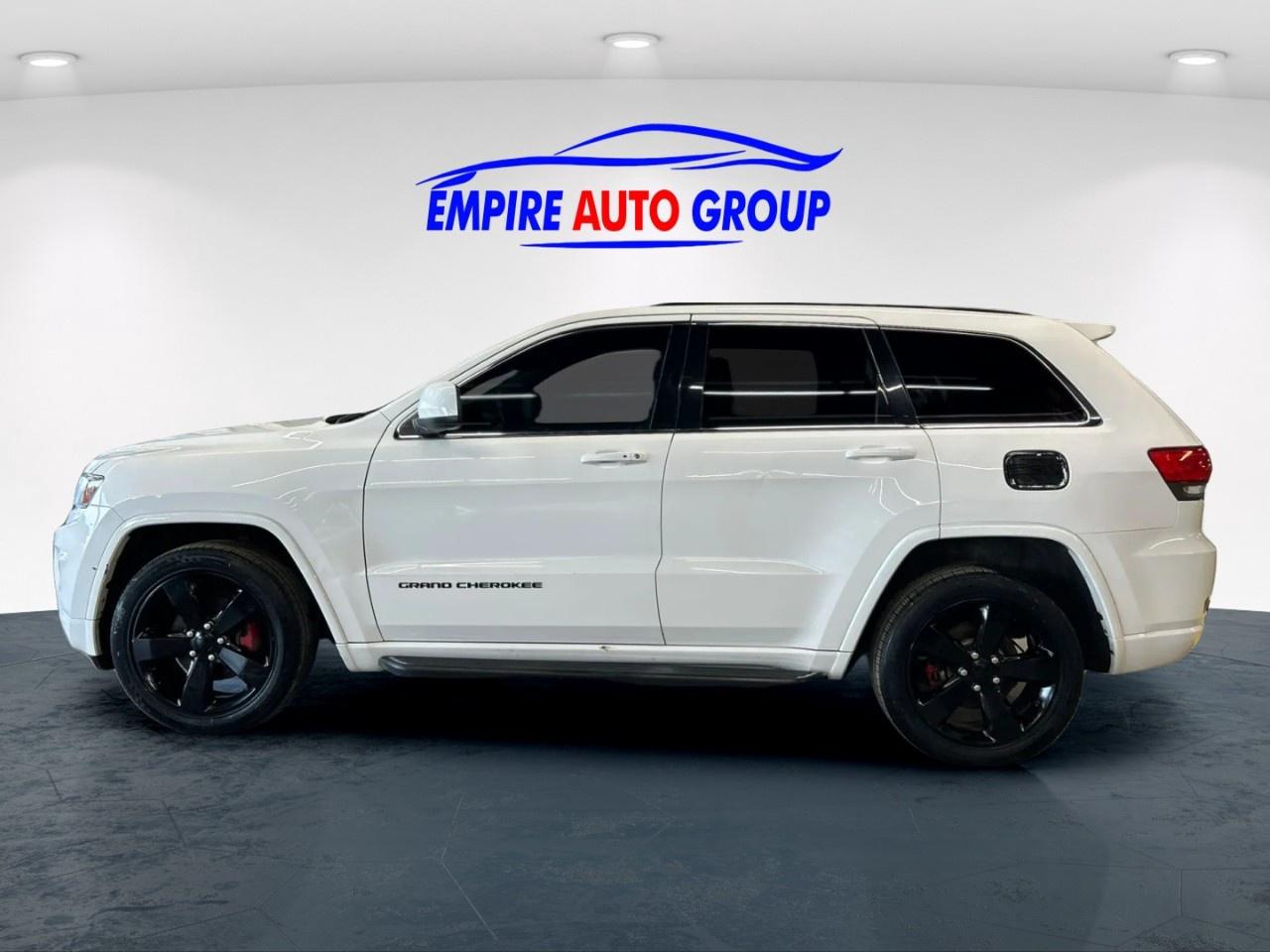 2014 Jeep Grand Cherokee Laredo Photo2