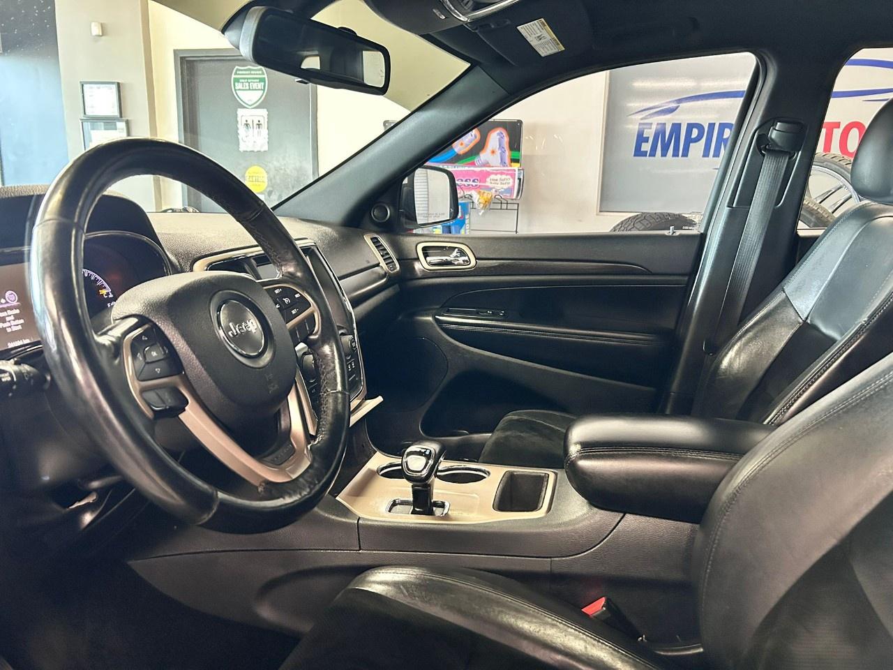 2014 Jeep Grand Cherokee Laredo Photo