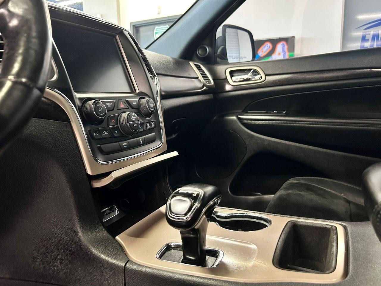 2014 Jeep Grand Cherokee Laredo Photo