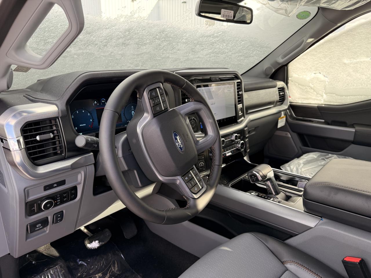 2025 Ford F-150 Lariat Photo