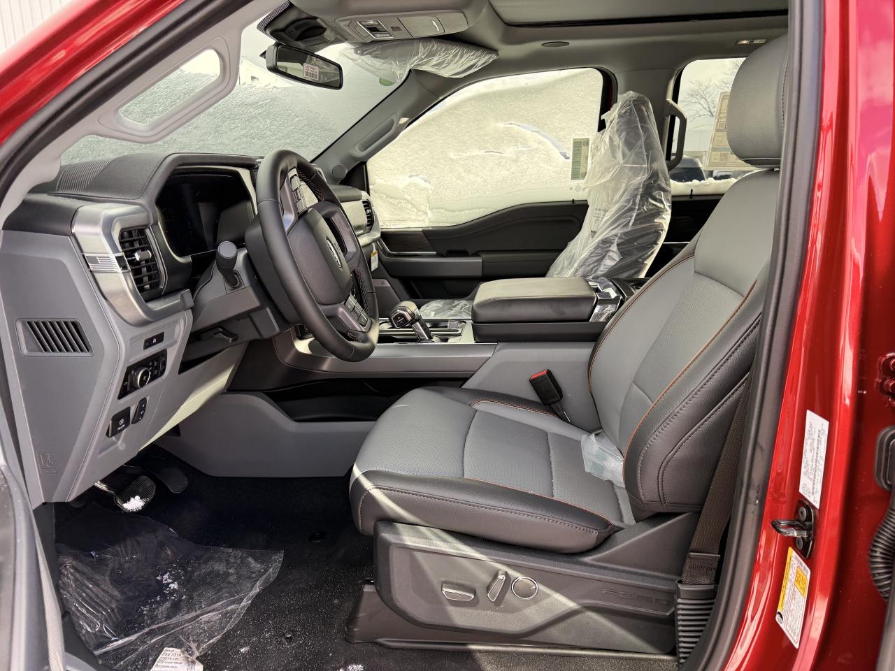 2025 Ford F-150 Lariat Photo