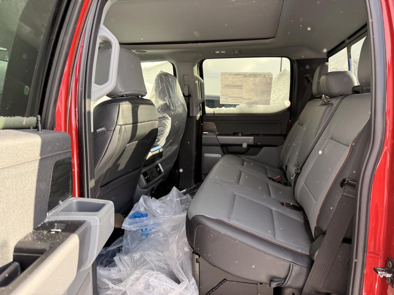 2025 Ford F-150 Lariat Photo