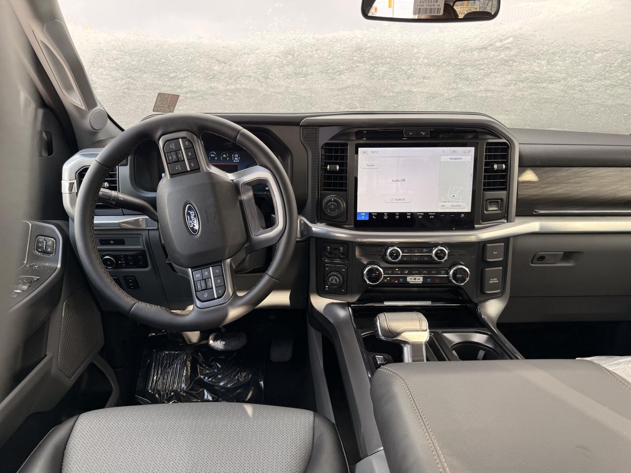 2025 Ford F-150 Lariat Photo