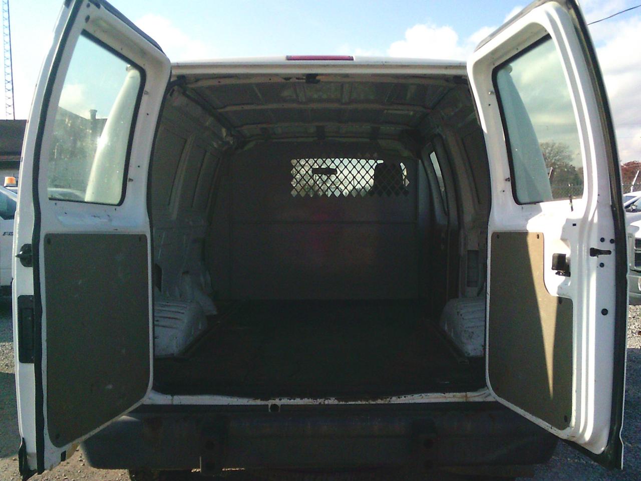 2012 Ford Econoline E-250 Commercial - Photo #13