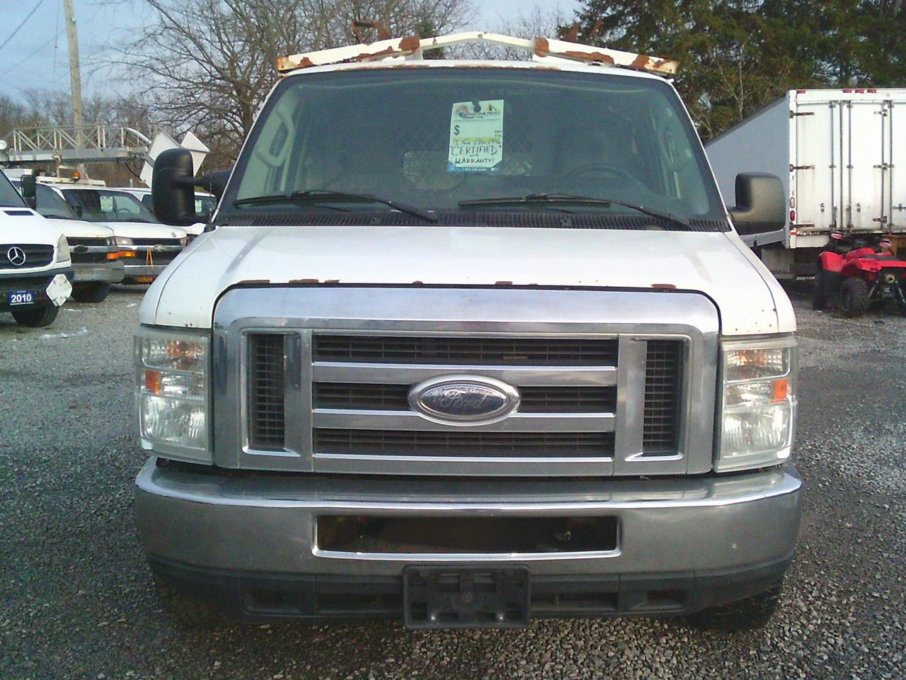 2012 Ford Econoline E-250 Commercial Photo3