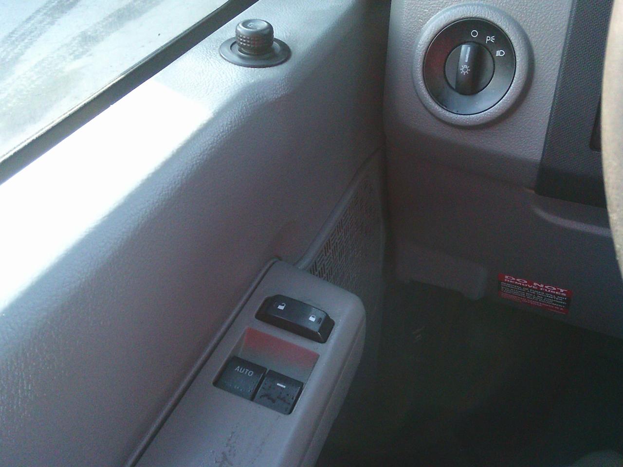 2012 Ford Econoline E-250 Commercial Photo