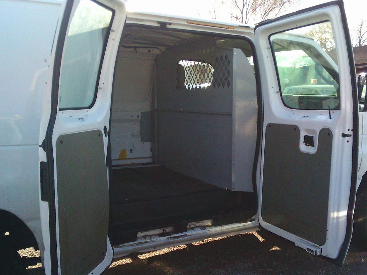 2012 Ford Econoline E-250 Commercial Photo