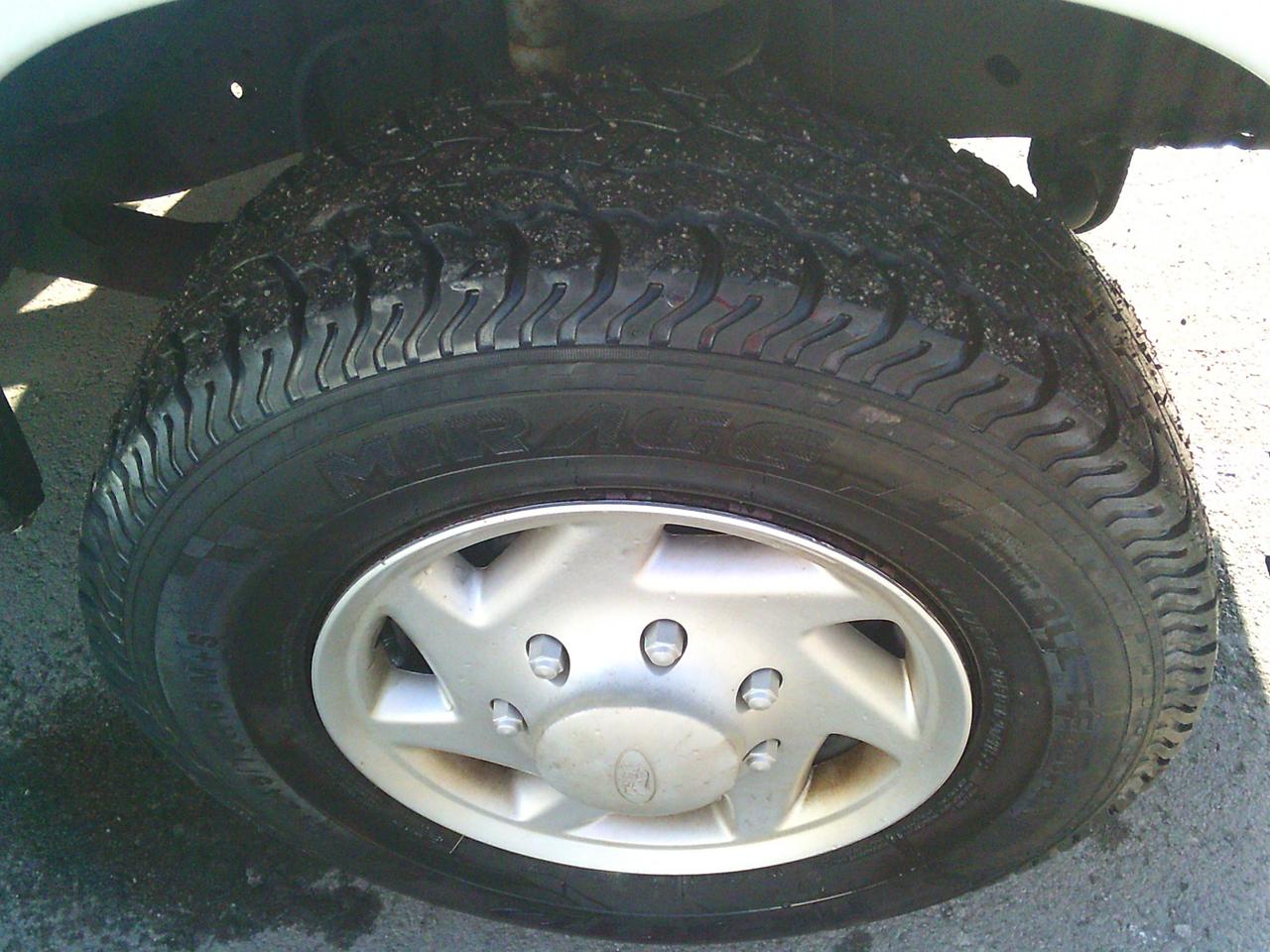 2012 Ford Econoline E-250 Commercial Photo