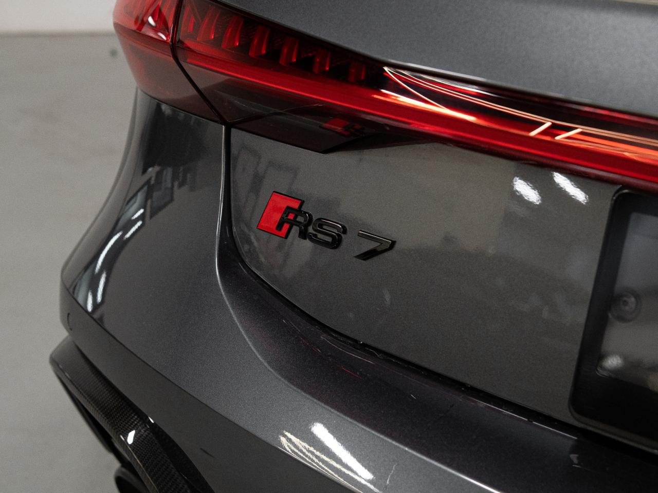 2021 Audi RS 7 DYNAMIC PKG | CARBON OPTICS | 22 IN Photo